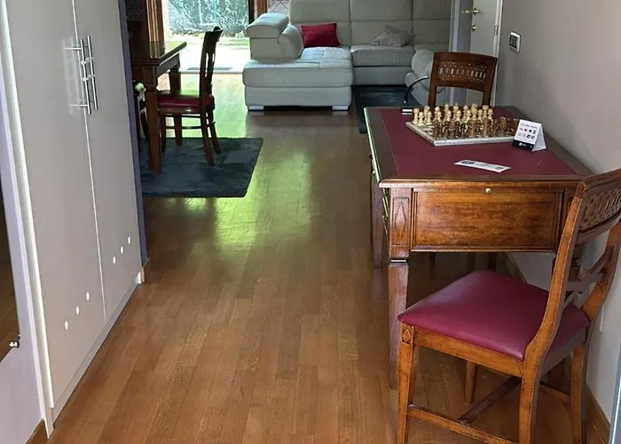 Domus 4* Řím