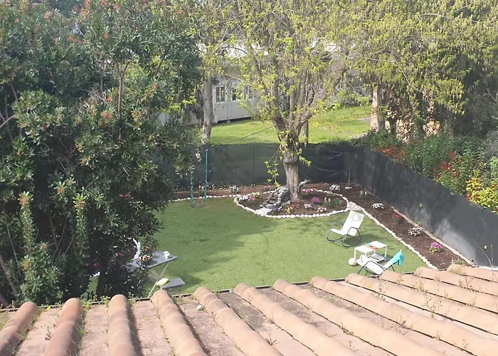 Domus Πανσιόν 4*