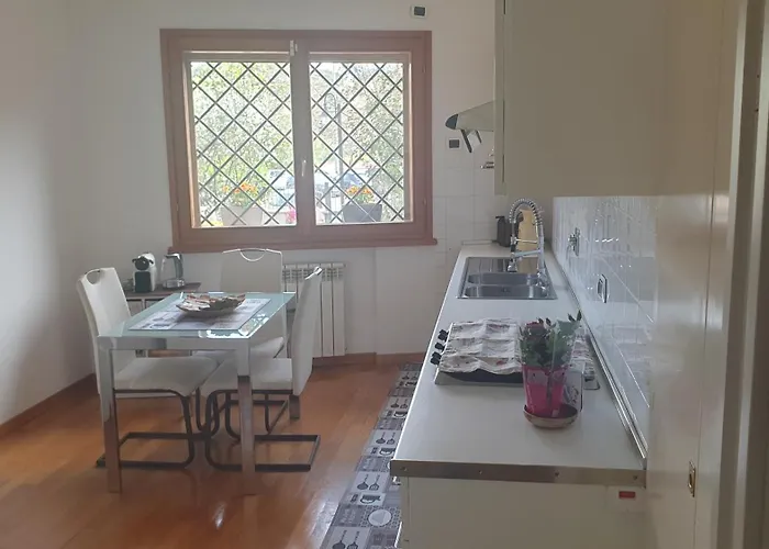 Domus Πανσιόν 4*